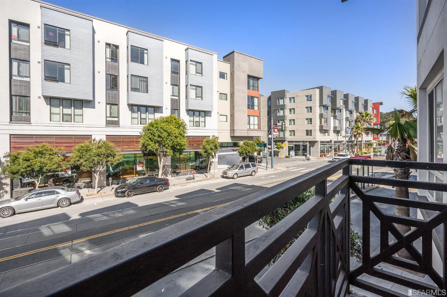 1117 Ocean Avenue Unit 201