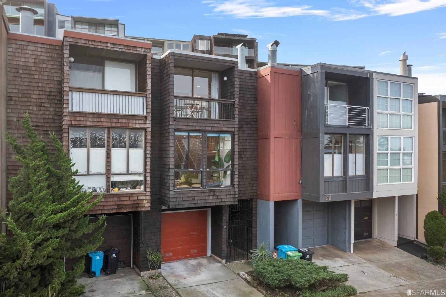 34 Topaz Way