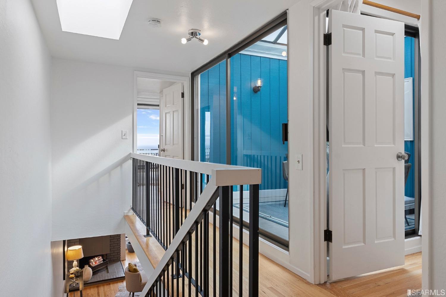 34 Topaz Way