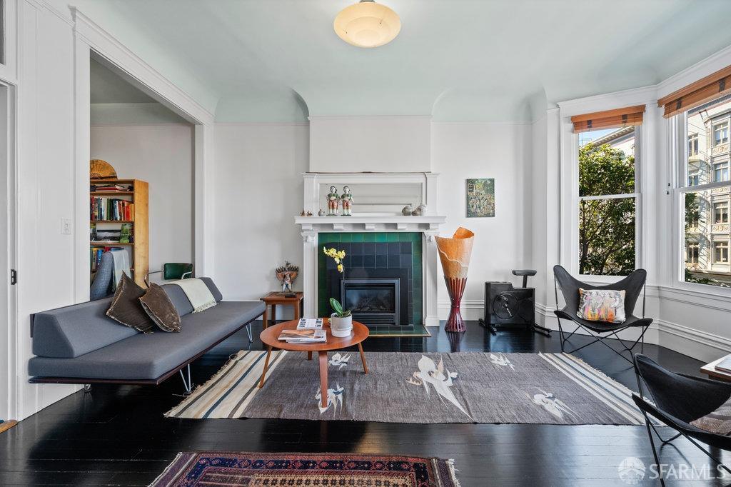 867 Valencia Street