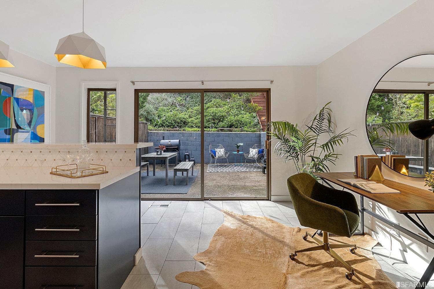34 Topaz Way